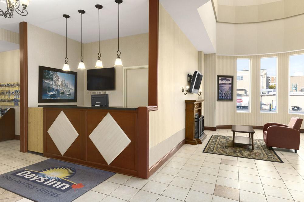 Days Inn By Wyndham Hamilton - Downtown Exterior photo